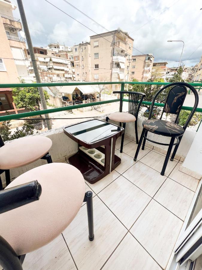 Garden Apt-6